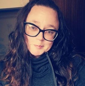 Meet your Posher, Connie